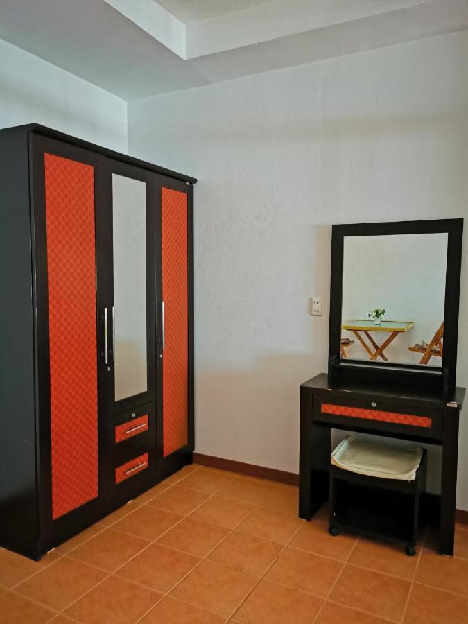 Apartamento White House By Sorot ตึกขาวโดยโสรฬ Jomtien Exterior foto