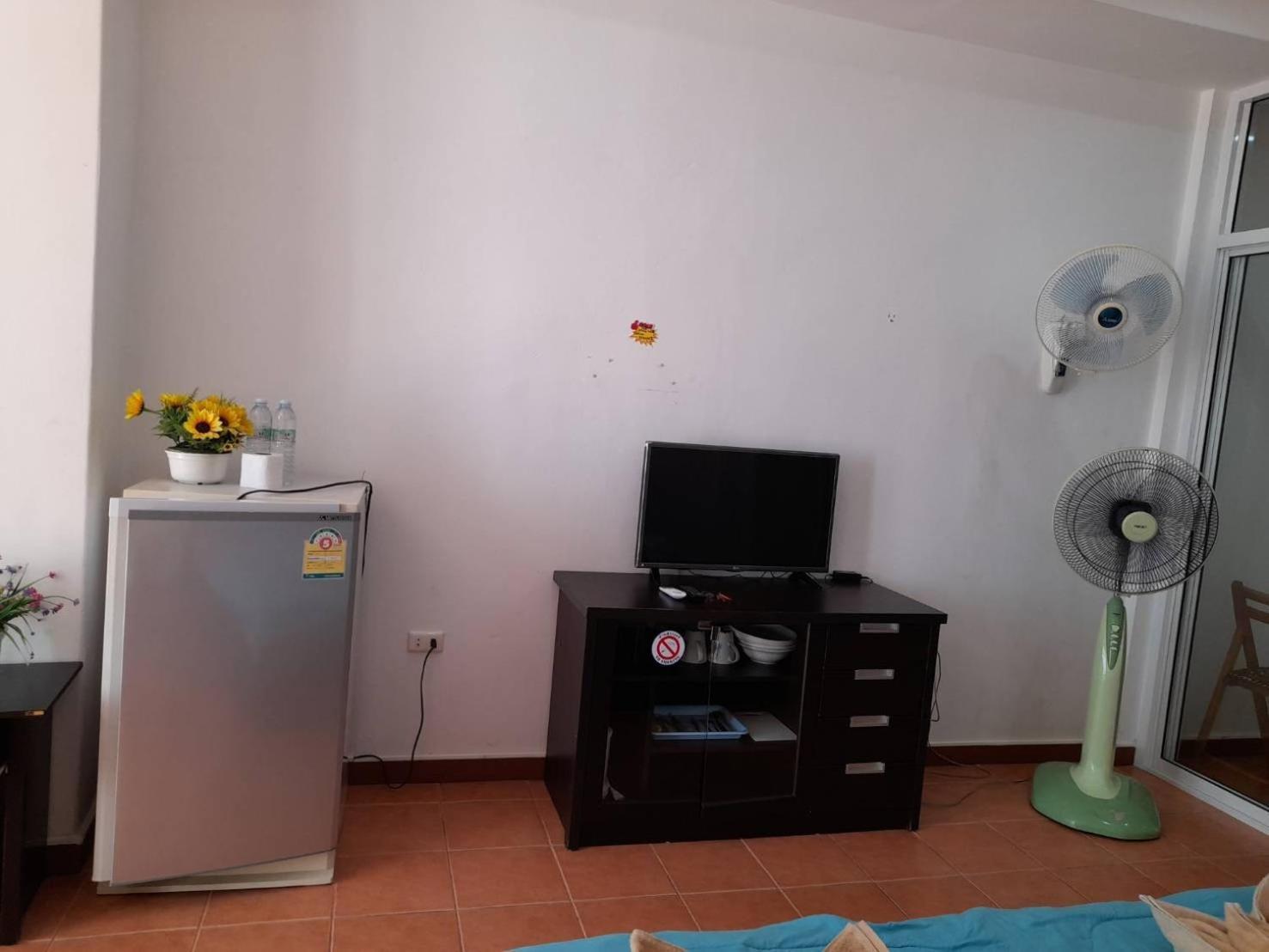 Apartamento White House By Sorot ตึกขาวโดยโสรฬ Jomtien Exterior foto