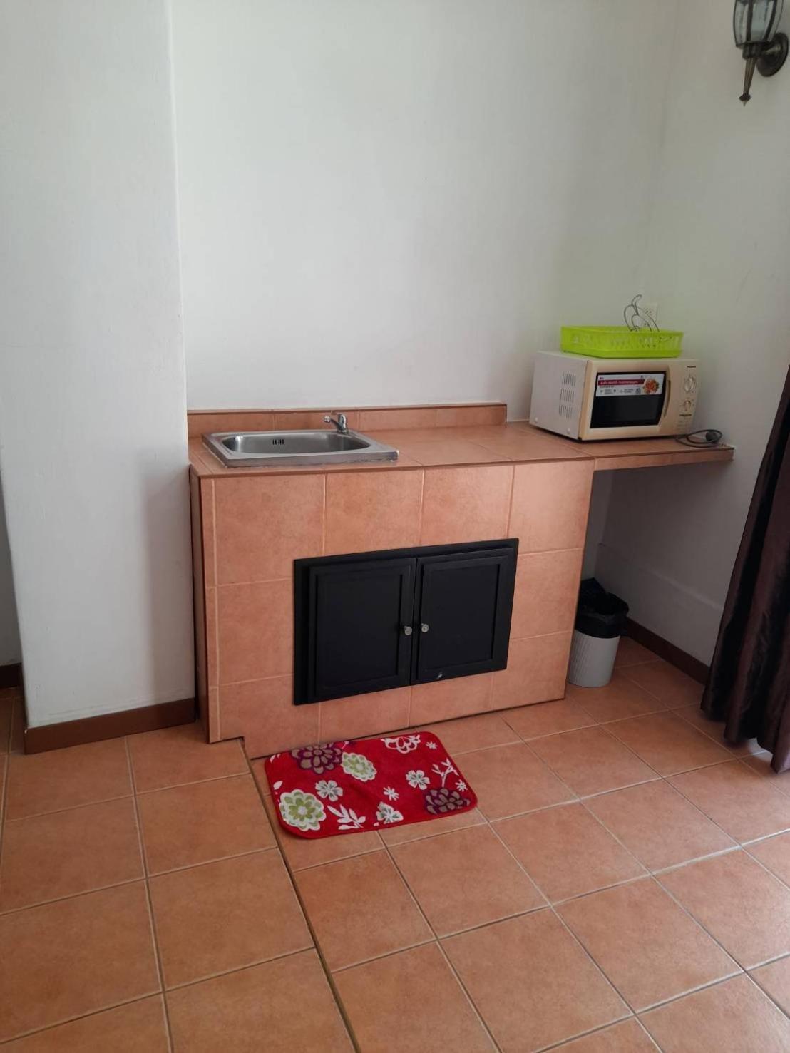 Apartamento White House By Sorot ตึกขาวโดยโสรฬ Jomtien Exterior foto