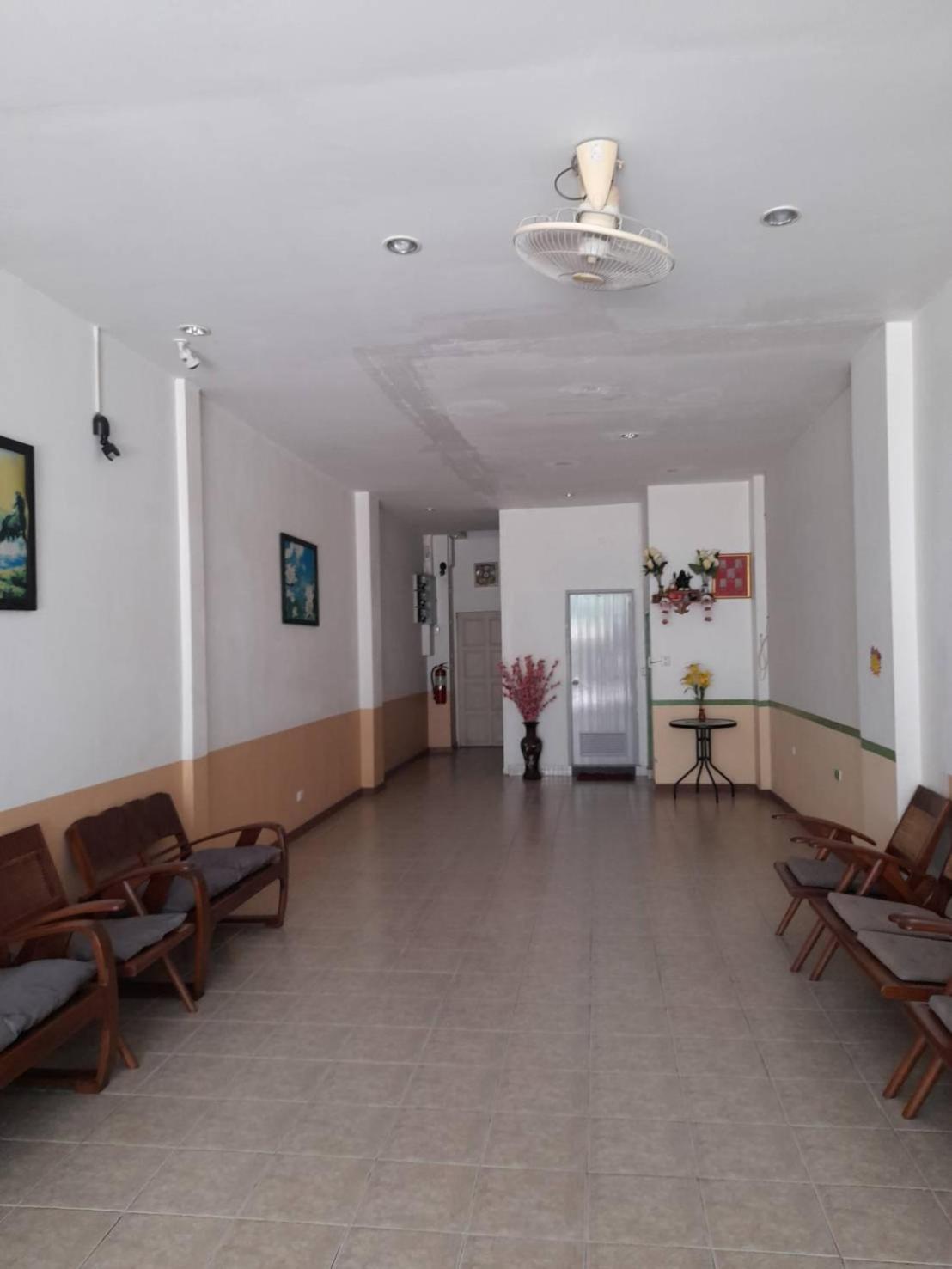 Apartamento White House By Sorot ตึกขาวโดยโสรฬ Jomtien Exterior foto