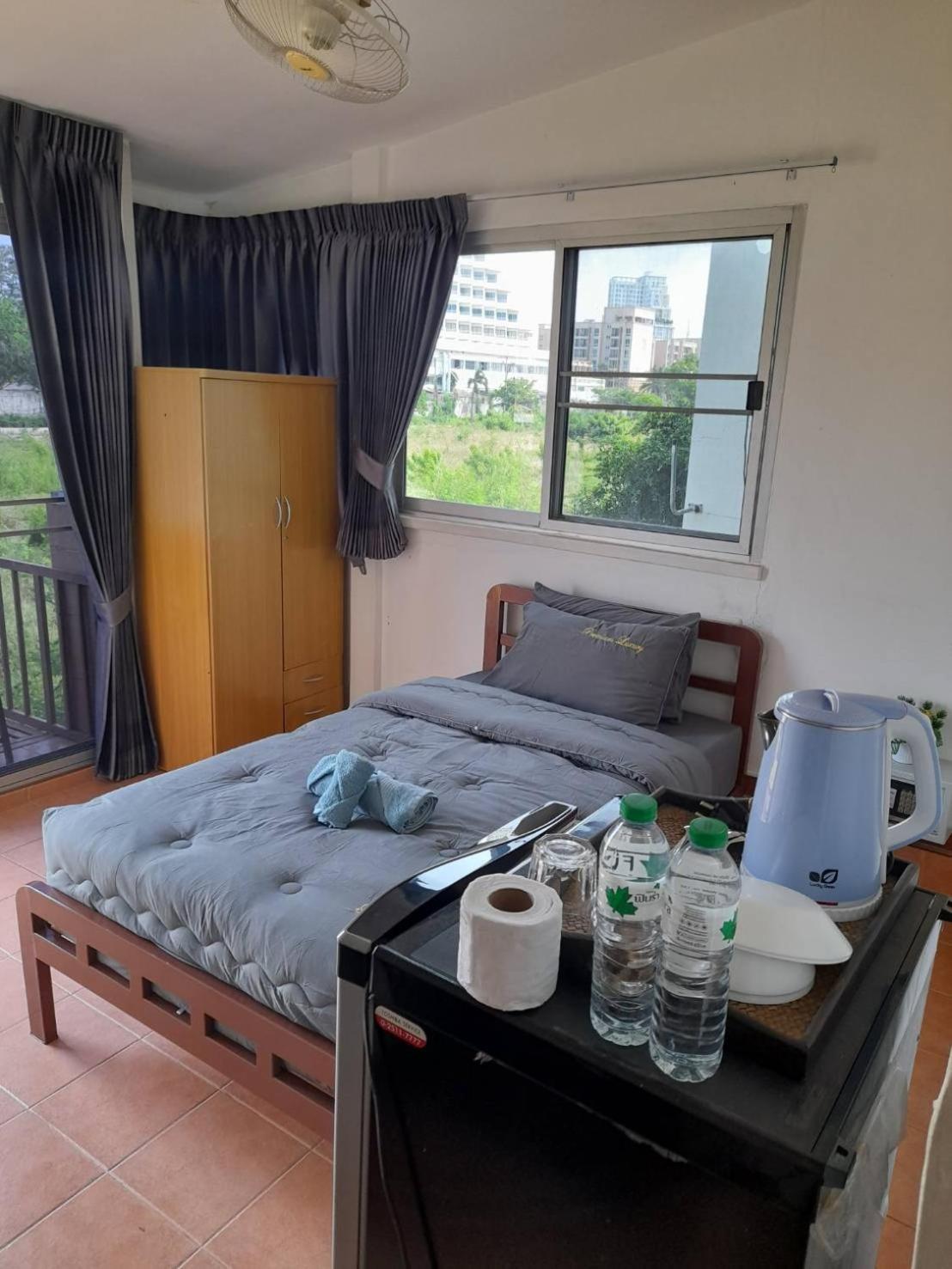 Apartamento White House By Sorot ตึกขาวโดยโสรฬ Jomtien Exterior foto
