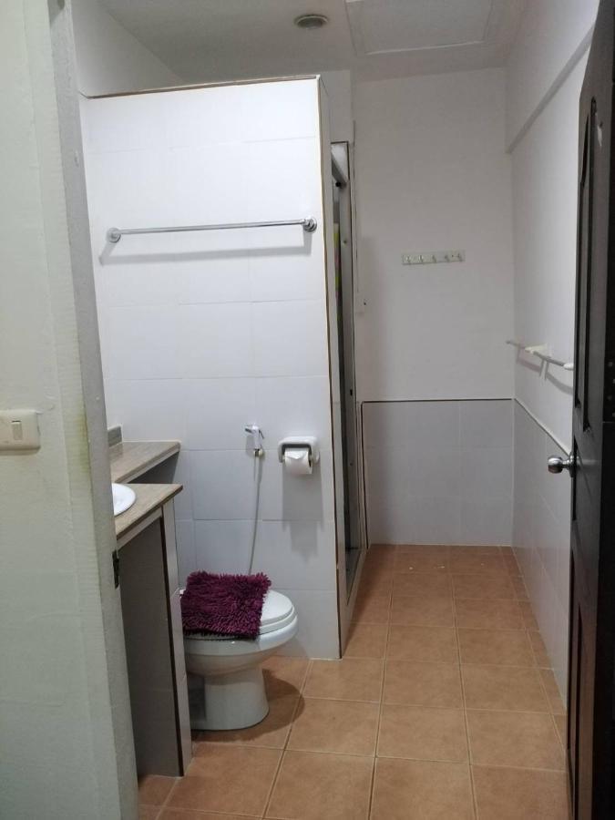 Apartamento White House By Sorot ตึกขาวโดยโสรฬ Jomtien Exterior foto